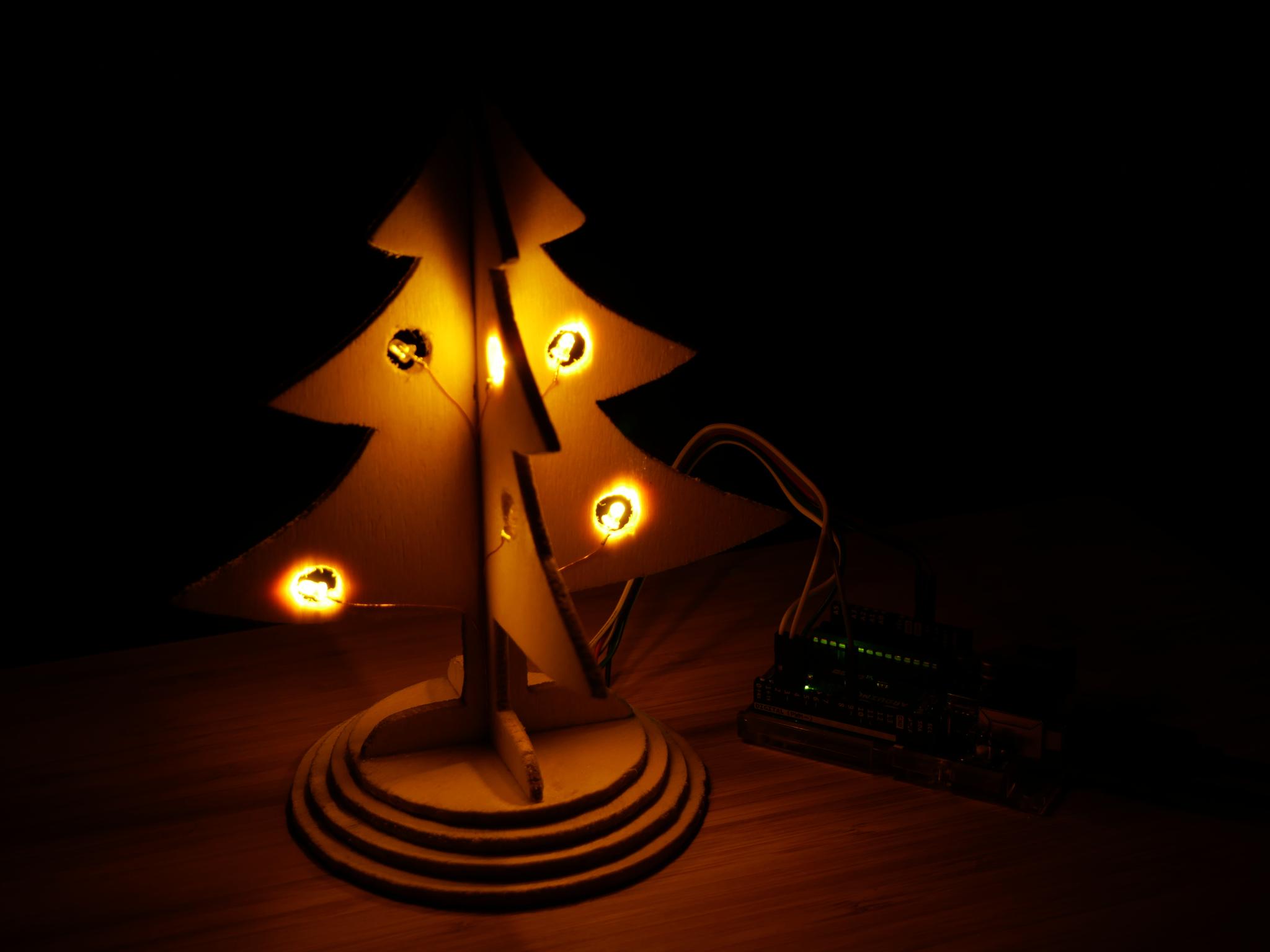 Fertiger LED-Weihnachtsbaum